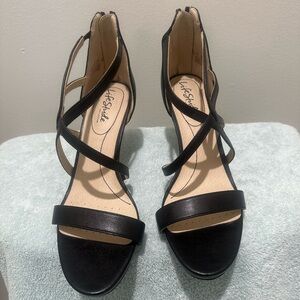 Life Stride Women's Black Strappy Heels